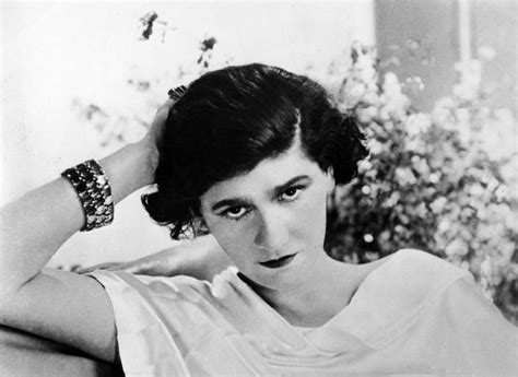 pourquoi coco chanel s'appelle coco|Coco Chanel birth and death.